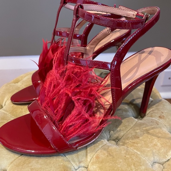 Halston Heritage blood red patent leather sandals (size 8) - Picture 2 of 7